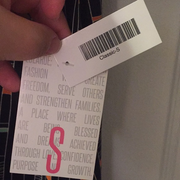 Small Classic T Lularoe NWT - Picture 3 of 5